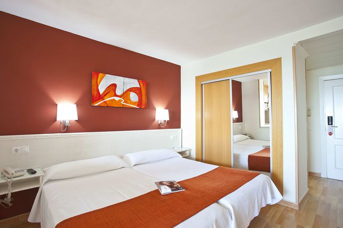 Imagen de la habitación del Aparthotel Princesa Playa. Foto 11