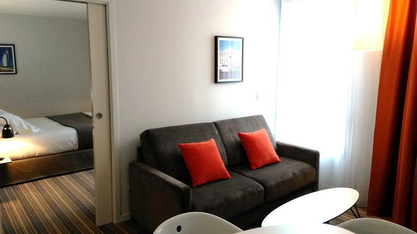 Imagen de la habitación del Aparthotel Privil&egrave;ge Appart Hotel Saint-exup&eacute;ry. Foto 3