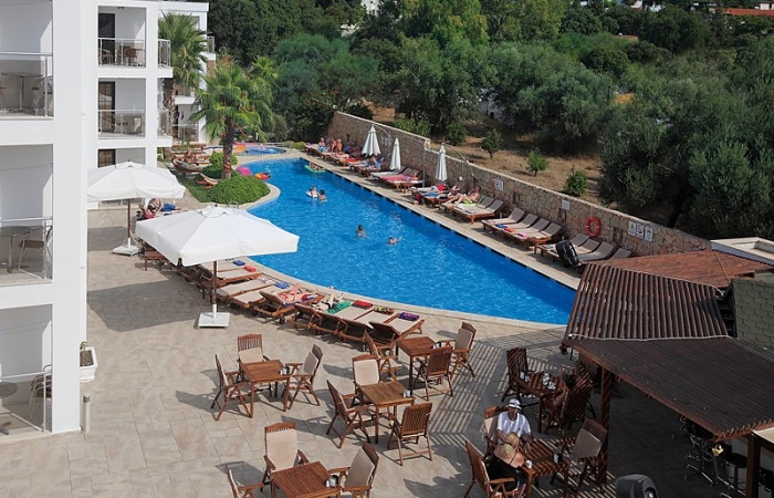 Imagen general del Aparthotel Queen Resort Hotel. Foto 8