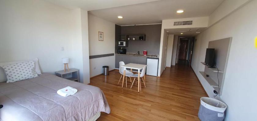 Imagen general del Aparthotel Quijote by DOT Suites. Foto 1