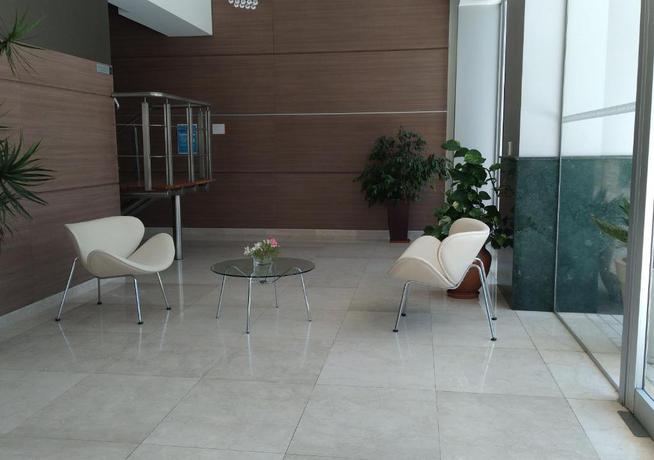 Imagen general del Aparthotel Quijote by DOT Suites. Foto 9