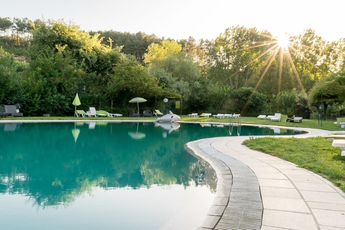 Imagen de la piscina del Aparthotel Quinta Do Crestelo. Foto 17
