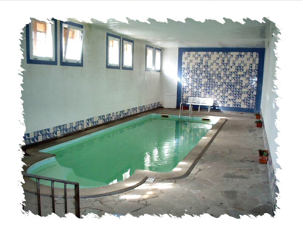 Imagen de la piscina del Aparthotel Quinta Do Crestelo. Foto 19