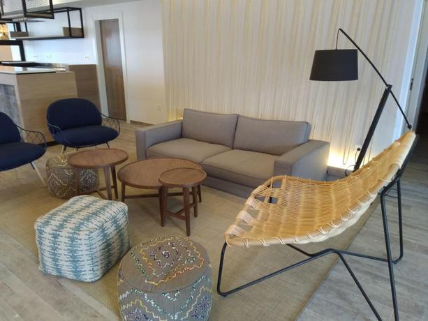 Imagen general del Aparthotel R2 Bah&iacute;a Kontiki Beach Apartments. Foto 4