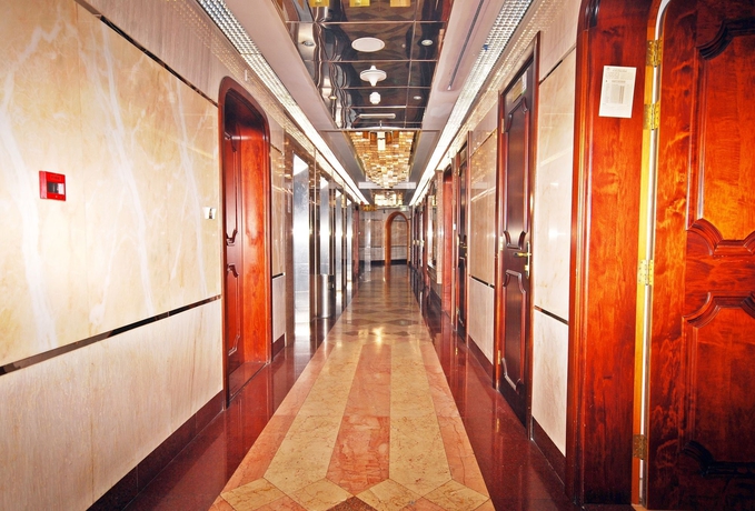 Imagen de los interiores del Aparthotel Ramee Garden Hotel Apartments. Foto 8