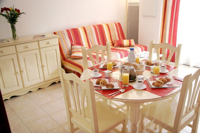 Imagen de la habitación del Aparthotel R&eacute;sidence Le Mas Des Cigales. Foto 6