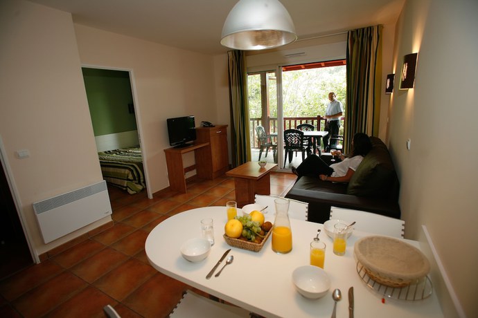 Imagen de la habitación del Aparthotel R&eacute;sidence Prestige Odalys Domaine Iratzia. Foto 6