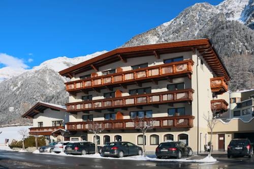 Imagen de los interiores del Aparthotel Rechenau. Foto 8