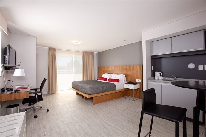 Imagen de la habitación del Aparthotel Regency Rambla Design. Foto 2