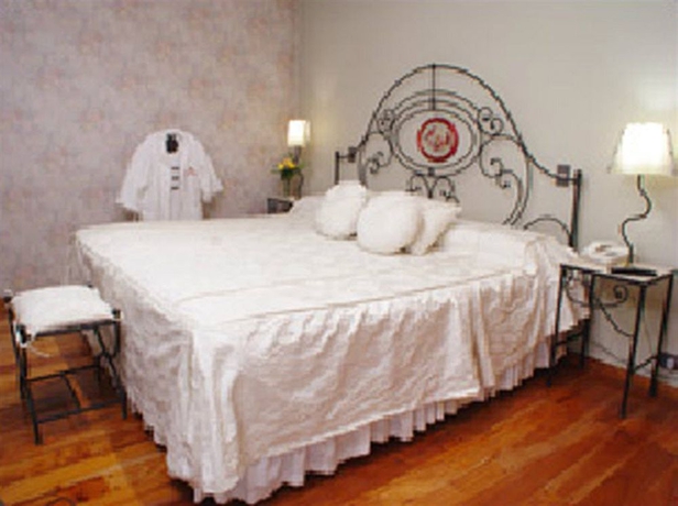 Imagen de la habitación del Aparthotel Reina Victoria Suites and Towers. Foto 8