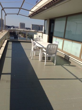 Imagen de los exteriores del Aparthotel Residence Garden. Foto 11