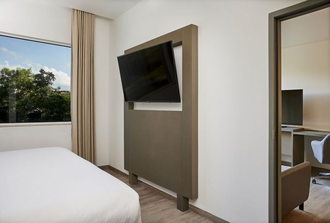 Imagen de la habitación del Aparthotel Residence Inn by Marriott Playa del Carmen. Foto 1