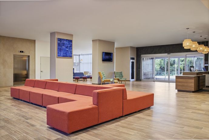 Imagen de los interiores del Aparthotel Residence Inn by Marriott Playa del Carmen. Foto 18