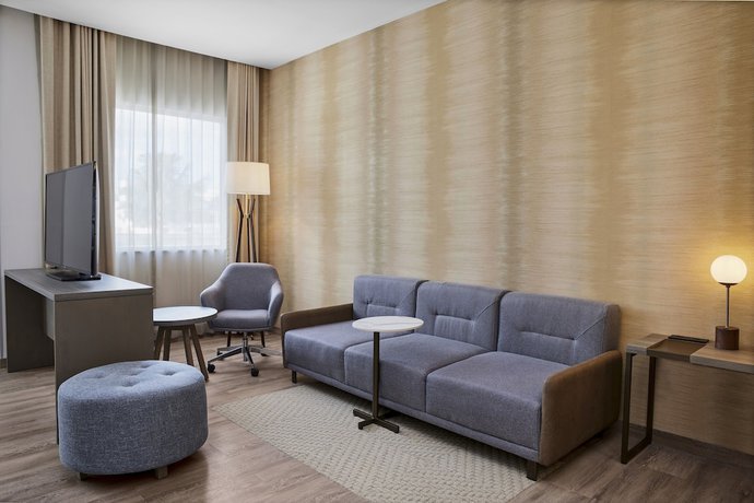 Imagen de la habitación del Aparthotel Residence Inn by Marriott Playa del Carmen. Foto 9