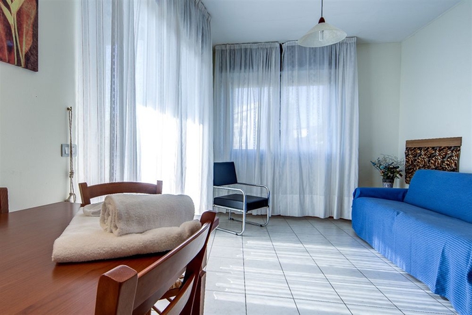 Imagen de los interiores del Aparthotel Residence Le Corniole. Foto 14