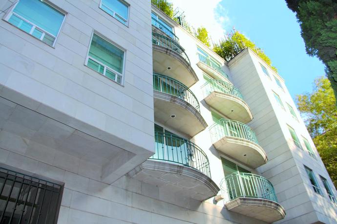 Imagen general del Aparthotel Residence L'heritage Hipólito Taine By Bluebay. Foto 1