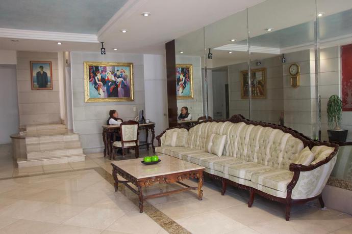 Imagen general del Aparthotel Residence L'heritage Hip&oacute;lito Taine By Bluebay. Foto 2
