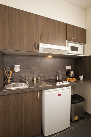 Imagen de la habitación del Aparthotel Residhome Reims Centre. Foto 12