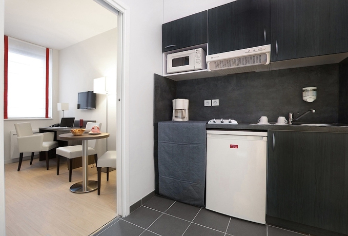 Imagen de la habitación del Aparthotel Residhome Reims Centre. Foto 13
