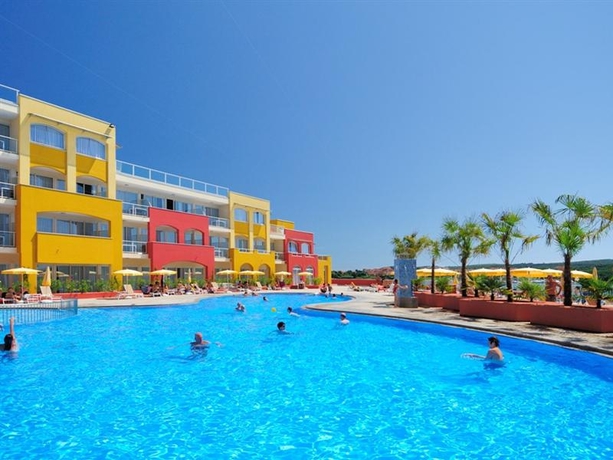 Imagen general del Aparthotel Resort Del Mar. Foto 5