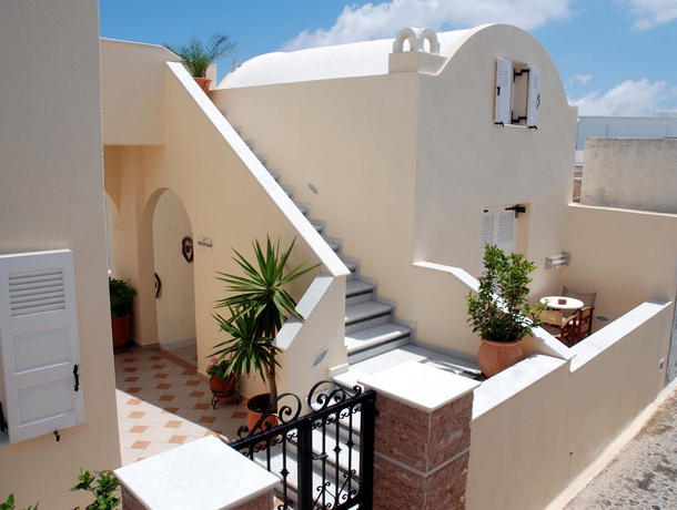Imagen de los exteriores del Aparthotel Reverie Santorini. Foto 12