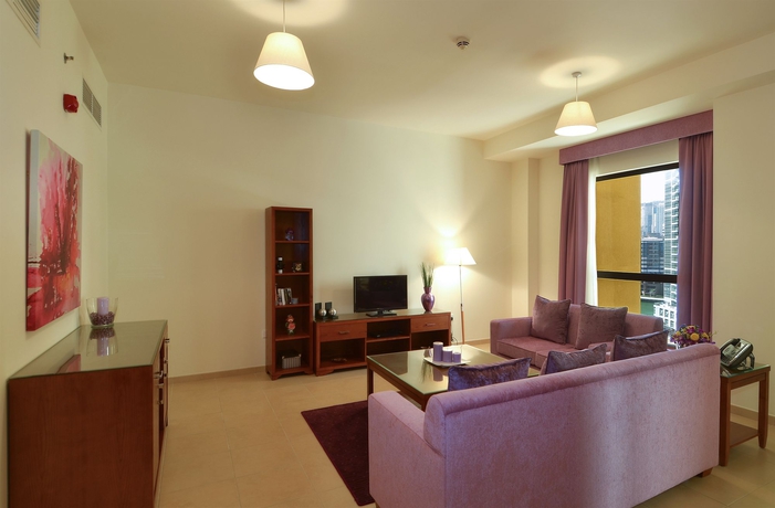 Imagen de los interiores del Aparthotel Roda Amwaj Suites. Foto 4