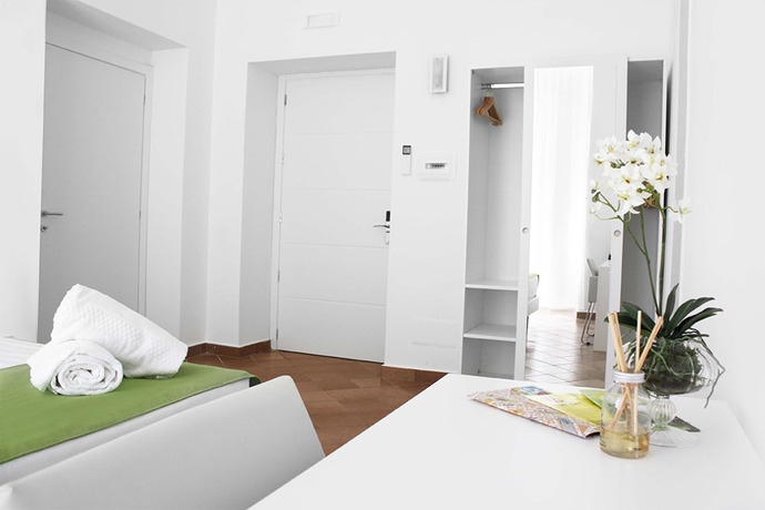 Imagen de la habitación del Aparthotel Roma Resort Colosseum. Foto 6