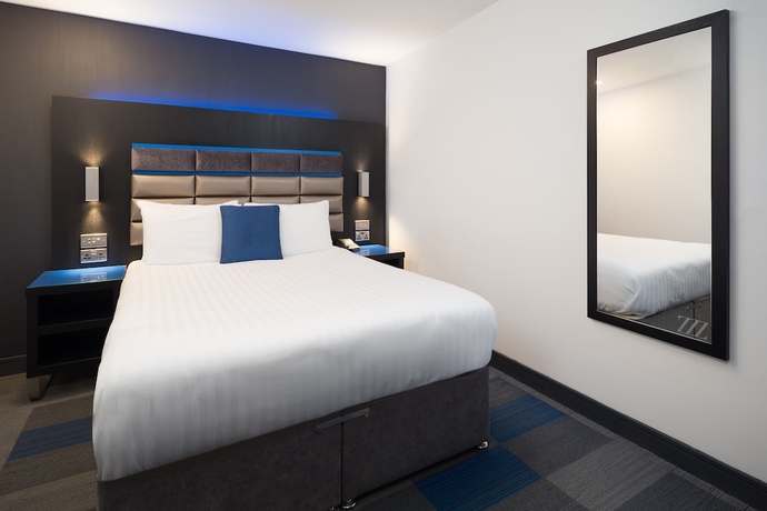 Imagen de la habitación del Aparthotel Roomzzz Chester City. Foto 16