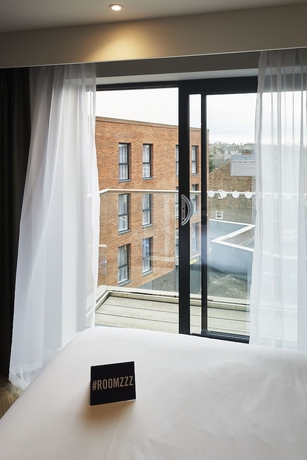 Imagen de la habitación del Aparthotel Roomzzz York City. Foto 3