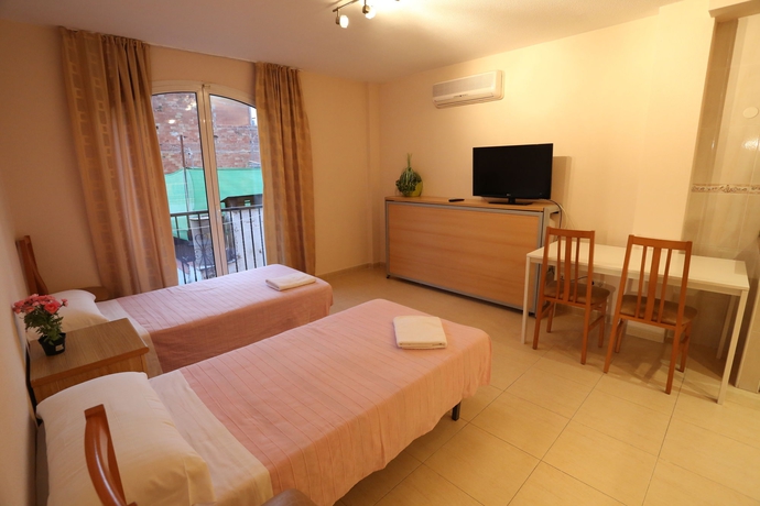 Imagen de la habitación del Aparthotel Royal Inn, Lloret de Mar. Foto 14
