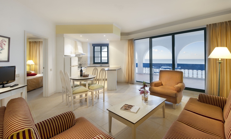 Imagen de la habitación del Aparthotel Royal Orchid, Canico. Foto 10