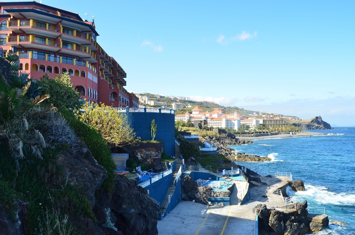 Imagen de los exteriores del Aparthotel Royal Orchid, Canico. Foto 13