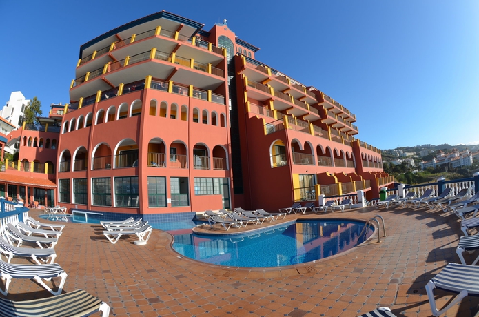 Imagen de la piscina del Aparthotel Royal Orchid, Canico. Foto 16