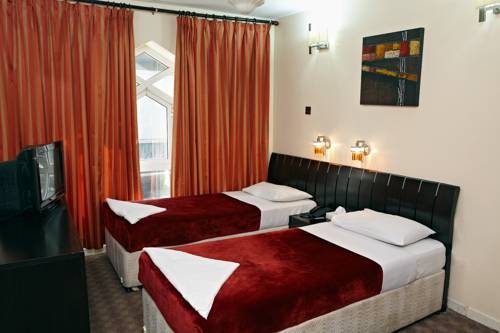 Imagen de la habitación del Aparthotel Royal Prince Hotel. Foto 3