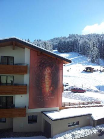 Imagen de la habitación del Aparthotel Rubinius. Foto 8