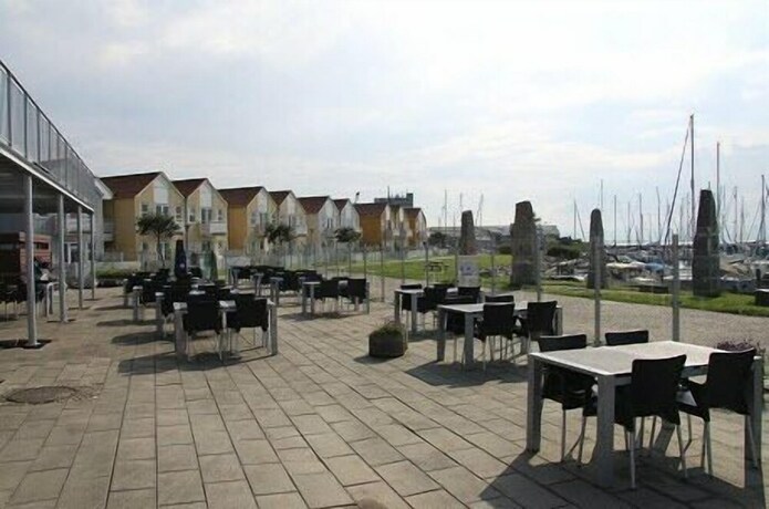 Imagen de los exteriores del Aparthotel Rudk&oslash;bing Skudehavn, Rudkobing. Foto 23