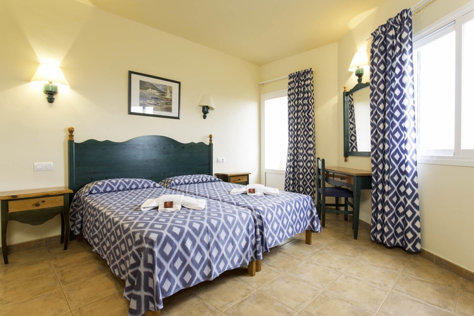 Imagen general del Aparthotel Rvhotels Sea Club Menorca. Foto 2