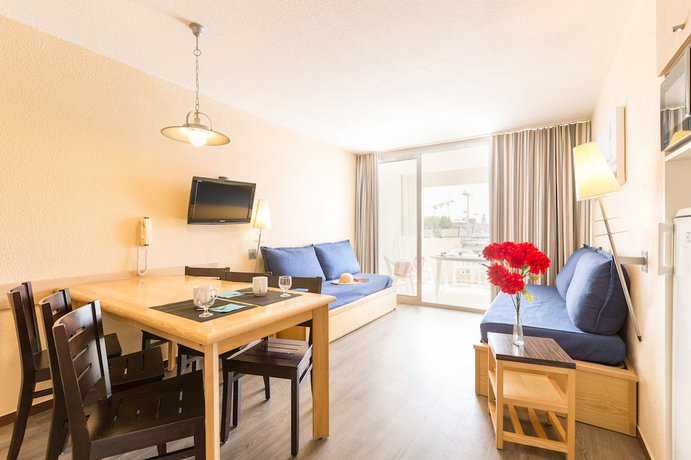 Imagen de la habitación del Aparthotel SOWELL R&Eacute;SIDENCES Le Port. Foto 3