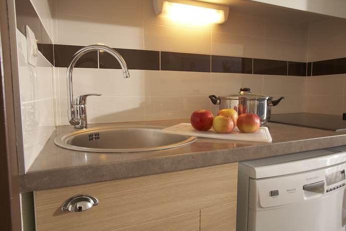 Imagen de la habitación del Aparthotel SOWELL R&Eacute;SIDENCES Le Port. Foto 5
