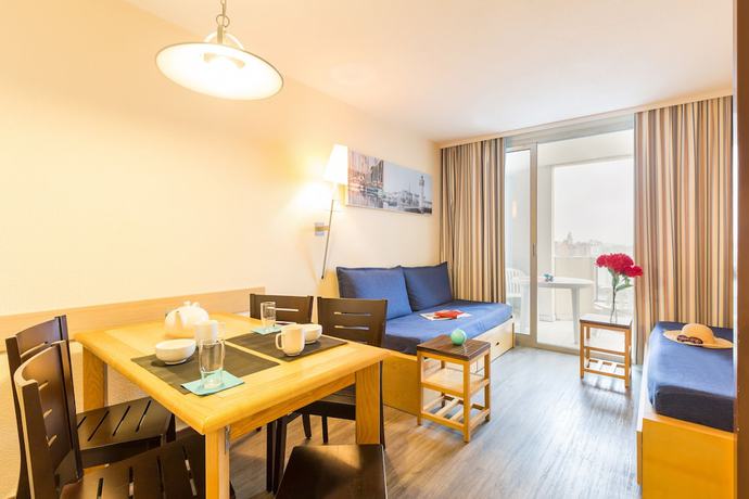 Imagen de la habitación del Aparthotel SOWELL R&Eacute;SIDENCES Le Port. Foto 12