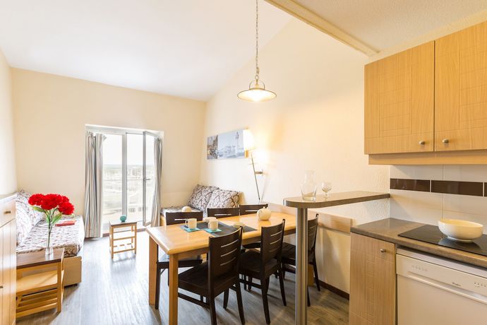 Imagen de la habitación del Aparthotel SOWELL R&Eacute;SIDENCES Le Port. Foto 13