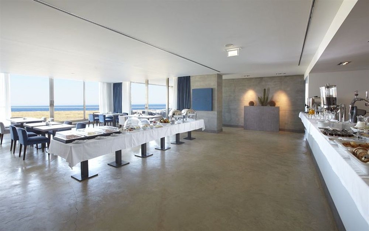 Imagen del bar/restaurante del Aparthotel Salgados Vila das Lagoas. Foto 1