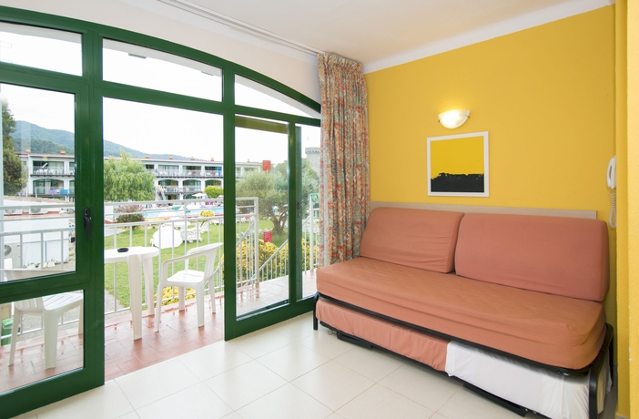 Imagen de los interiores del Aparthotel Sant Eloi, Tossa de Mar. Foto 14