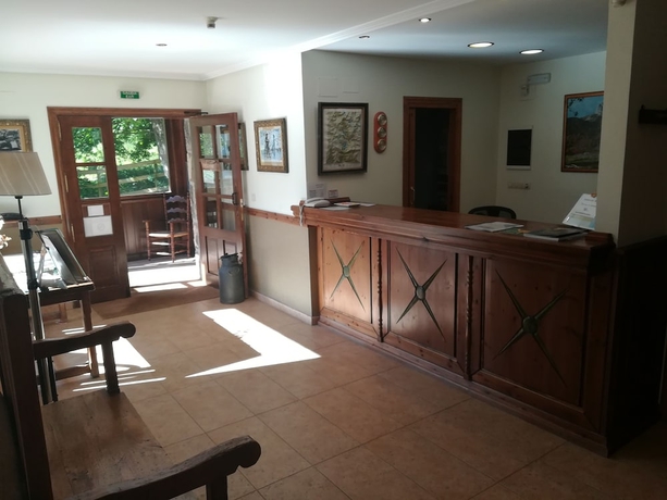 Imagen de los interiores del Aparthotel Sarrato. Foto 19