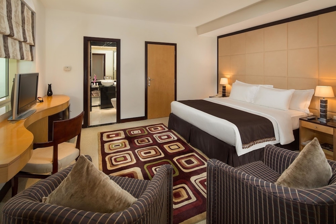 Imagen de la habitación del Aparthotel Savoy Suites Apartments. Foto 2