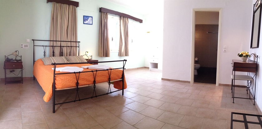 Imagen de la habitación del Aparthotel Scorpios Beach Santorini. Foto 4
