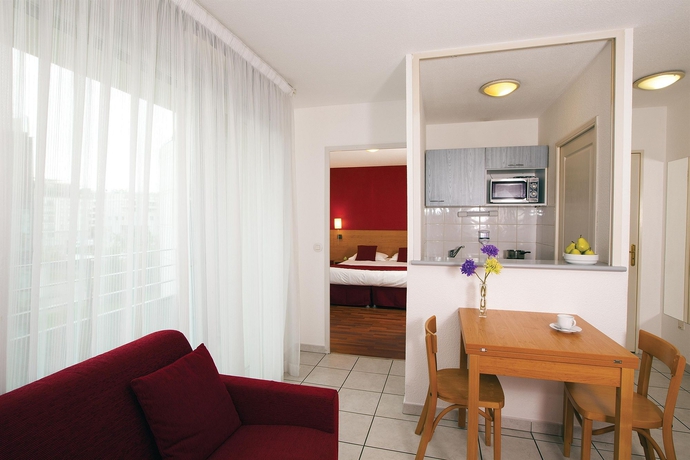 Imagen de la habitación del Aparthotel S&eacute;jours and Affaires Lyon Park Lane. Foto 13