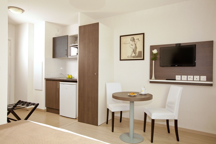 Imagen de los interiores del Aparthotel S&eacute;jours and Affaires Massy Atlantis. Foto 13