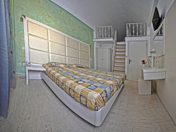 Imagen de la habitación del Aparthotel Sellada Apartments. Foto 6