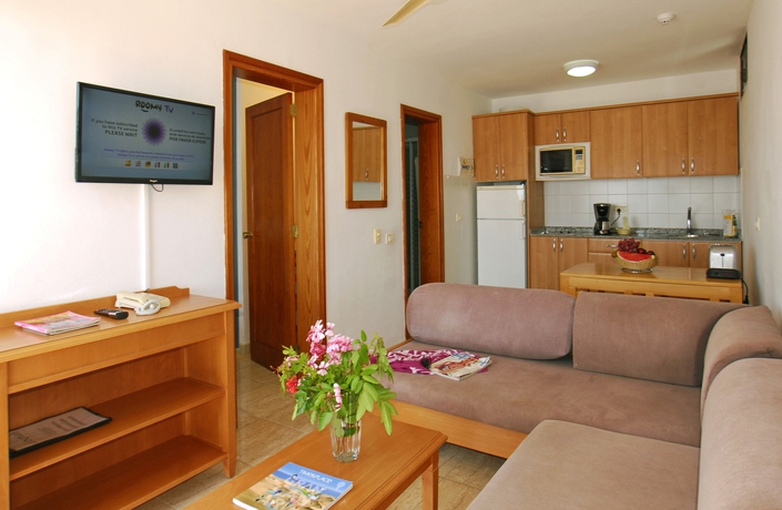 Imagen de los interiores del Aparthotel Servatur Altamar. Foto 11